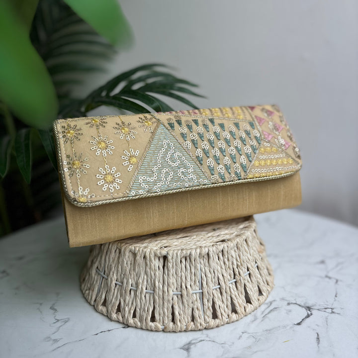 Abstract Box Clutches