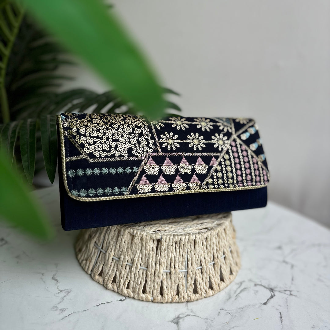 Abstract Box Clutches