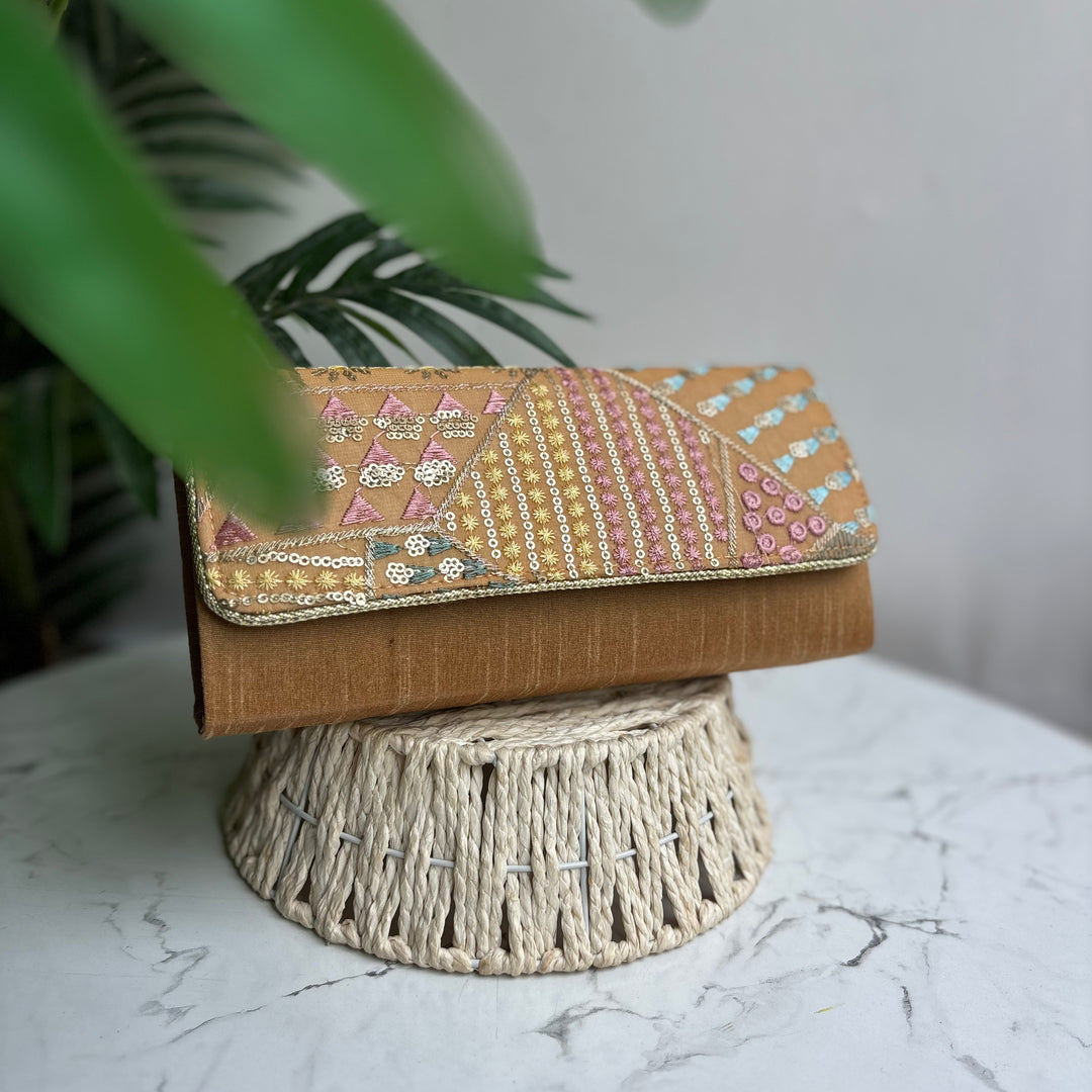 Abstract Box Clutches