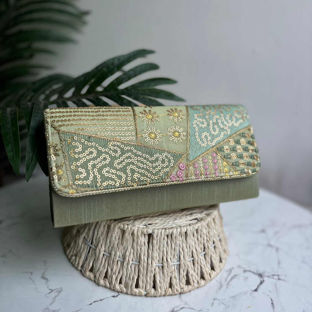 Abstract Box Clutches