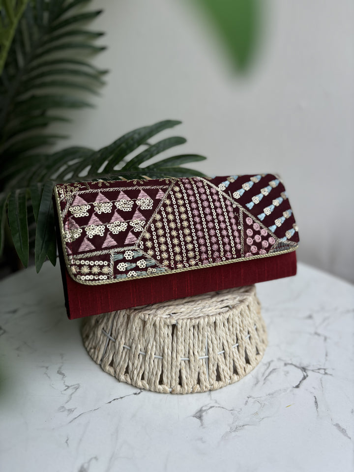 Abstract Box Clutches