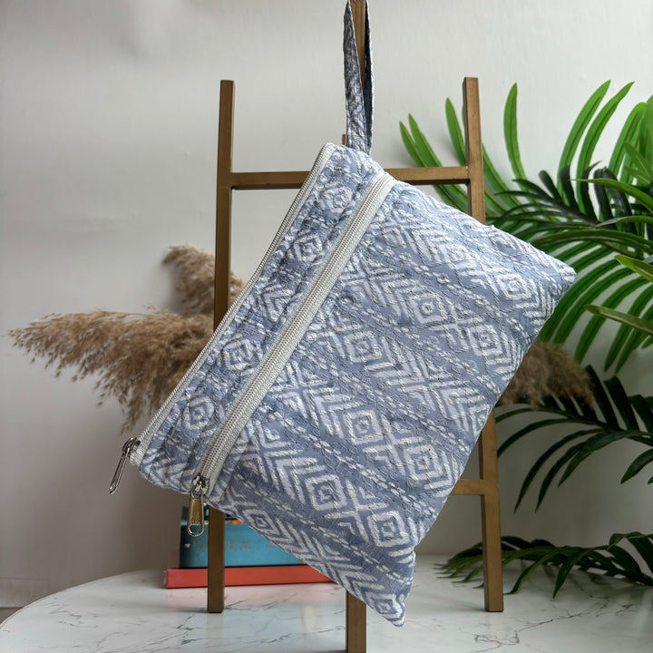 Multi purpose travel pouch - Set of 2
