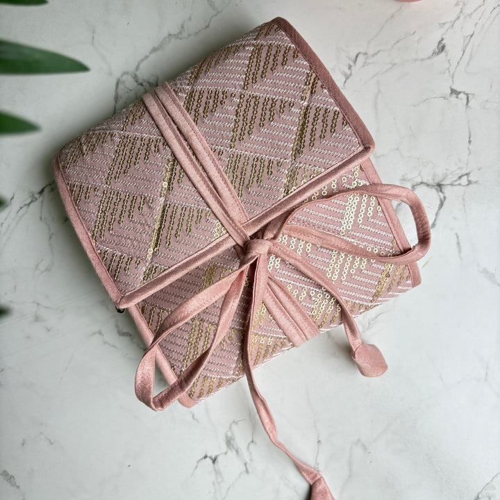 The Blossom Bow Organiser