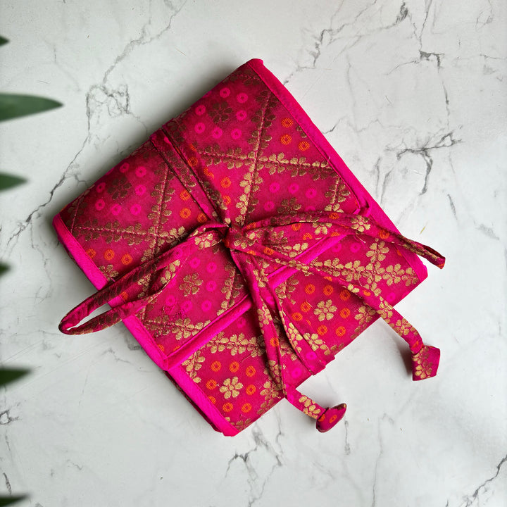 The Blossom Bow Organiser