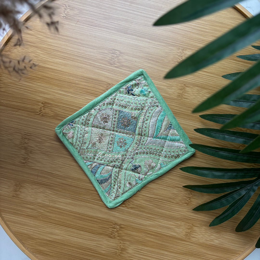 Stand-alone Earring pouches - Embroidered