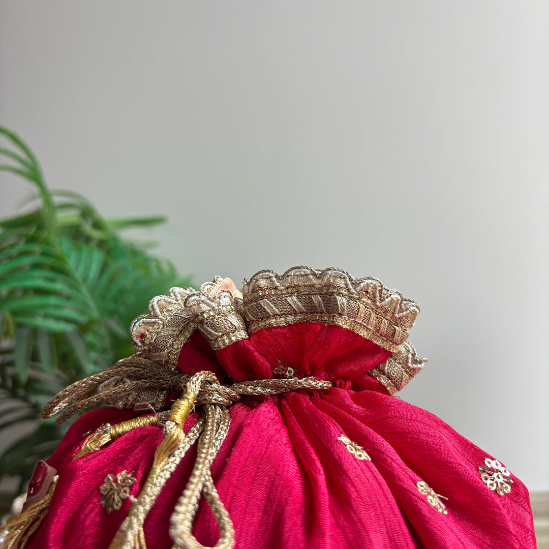Sequin flower potlis