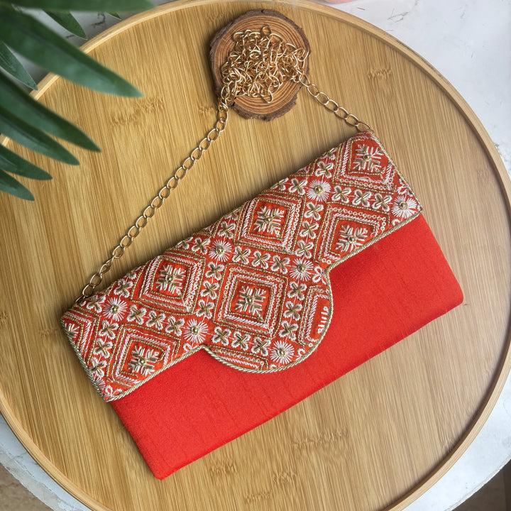 Fancy handwork clutch