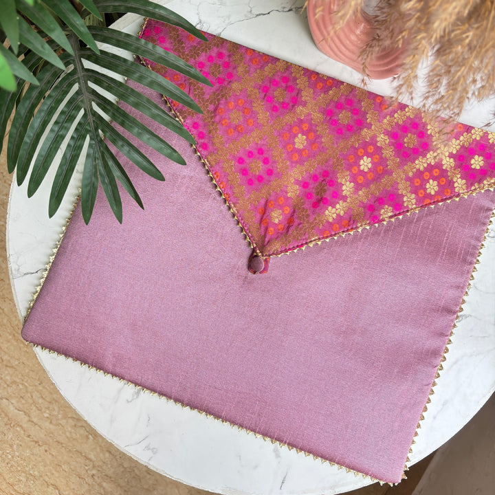 Royal Trousseau Pouch - The Bandhani Edit