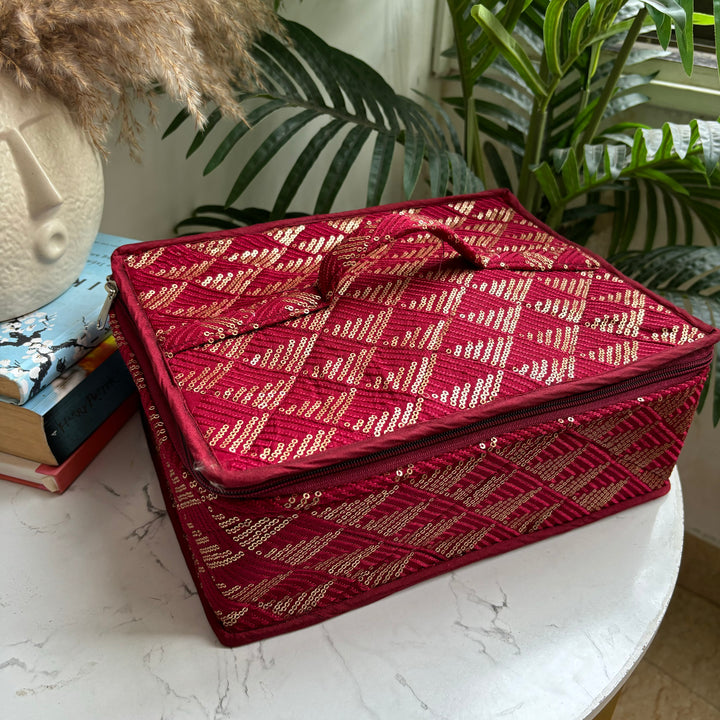 The Necklace Trunk